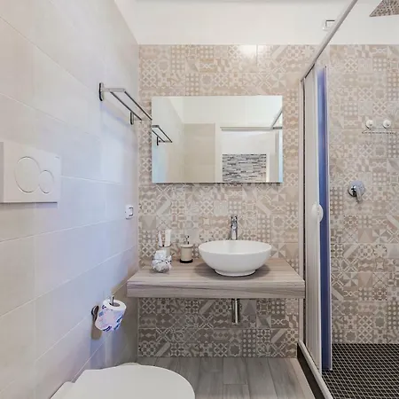 Terra Mia بومبيي